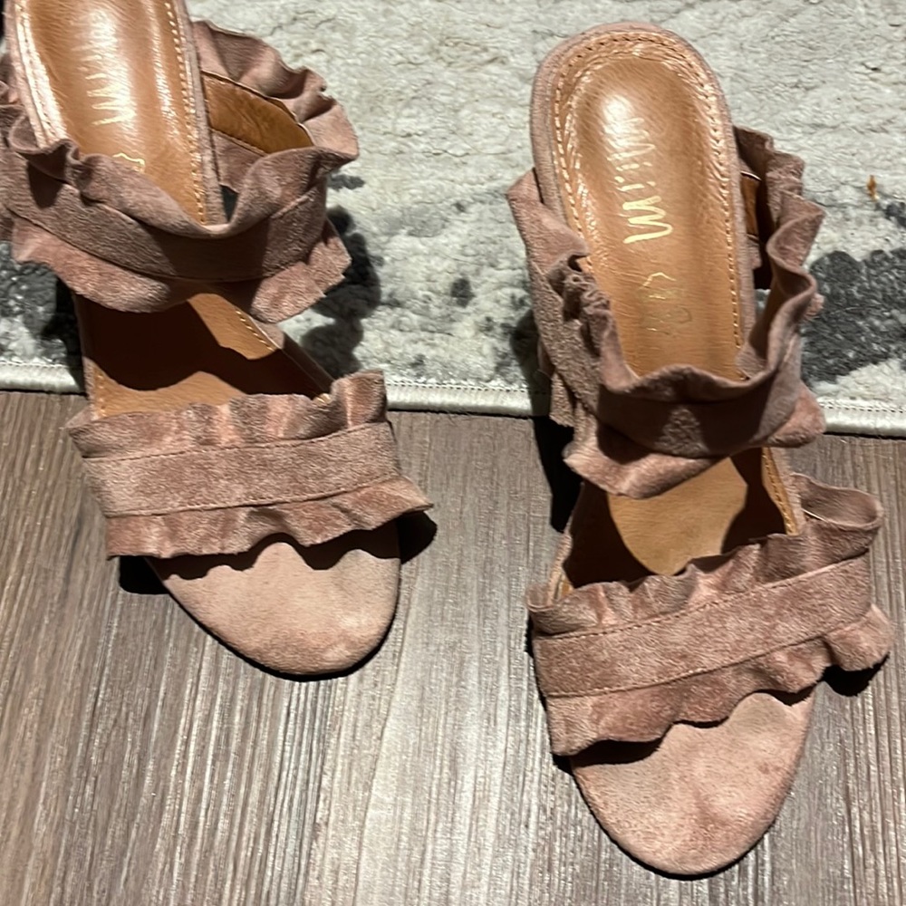 Pink sandals